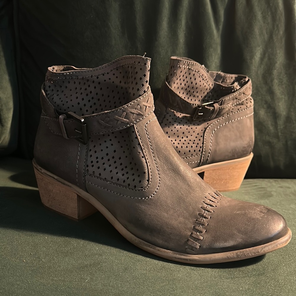 Bed Stu Roan Jolie Booties Shoes Boots Ankle Boho Gray Leather 10 Heeled Cap Toe